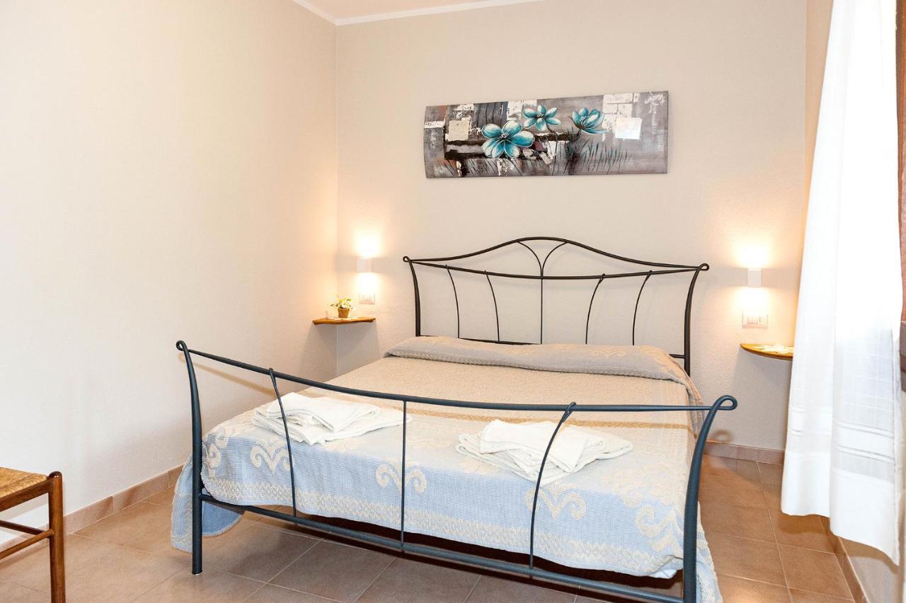 Lu Lioni Rooms San Teodoro  Exterior photo