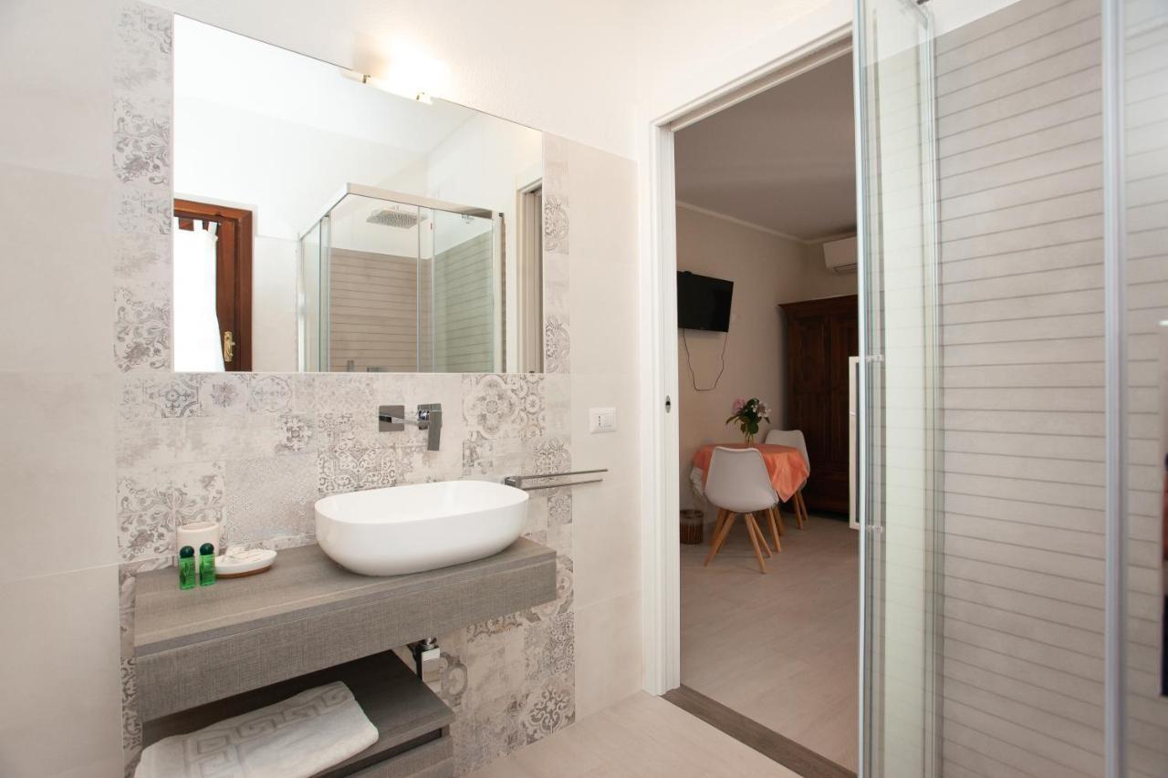 Lu Lioni Rooms San Teodoro  Exterior photo