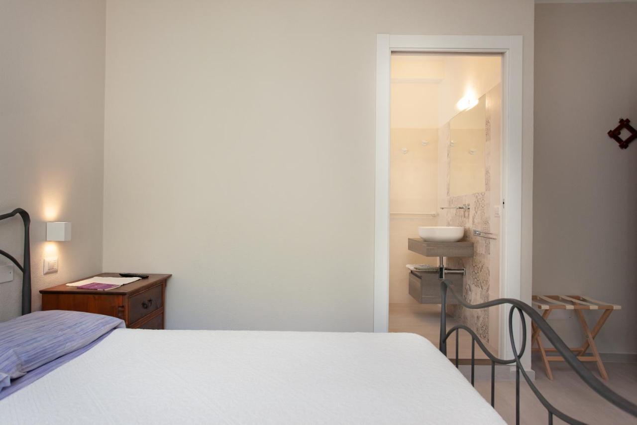 Lu Lioni Rooms San Teodoro  Exterior photo
