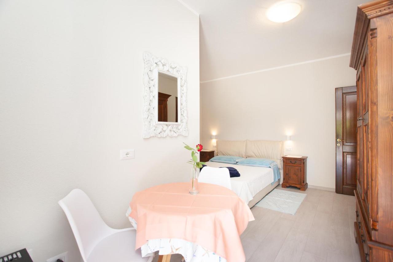 Lu Lioni Rooms San Teodoro  Exterior photo