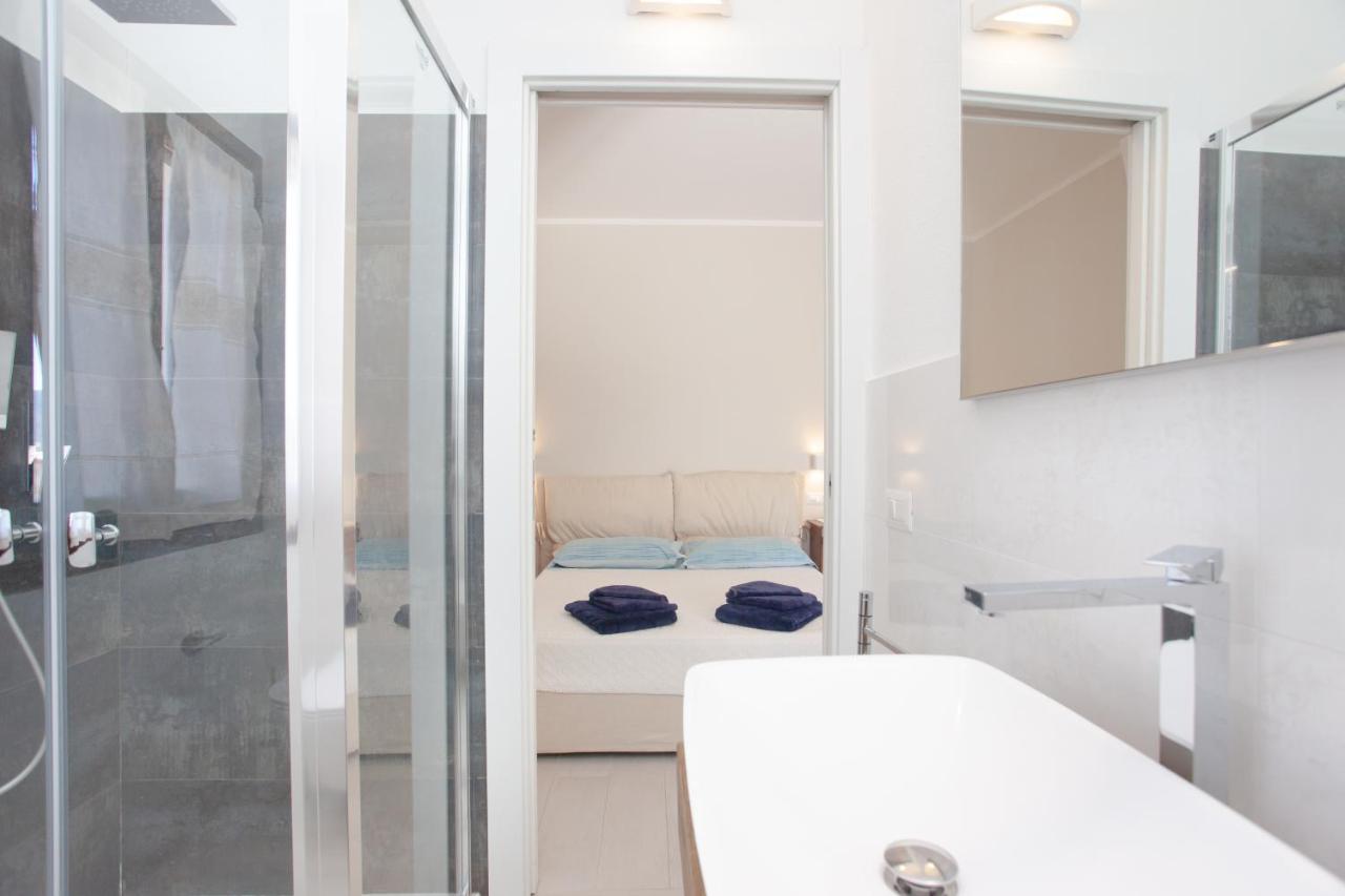 Lu Lioni Rooms San Teodoro  Exterior photo